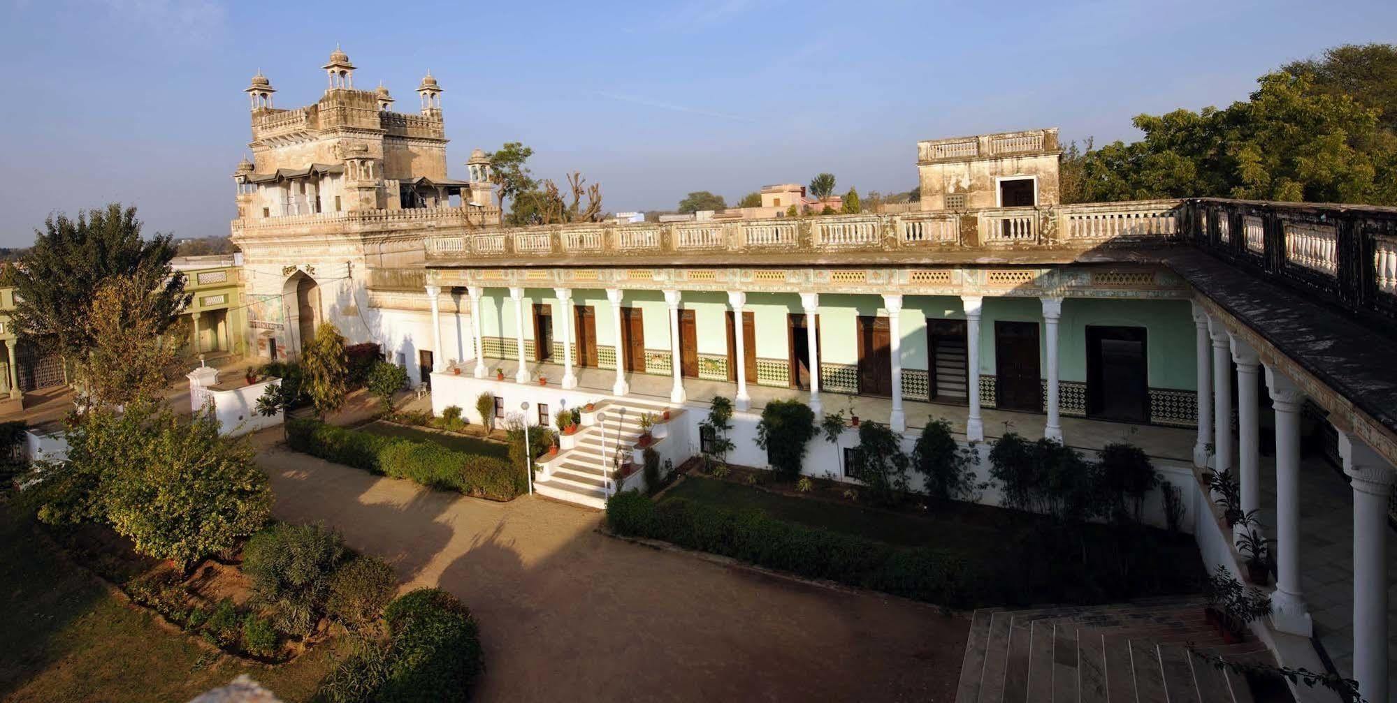 Neemrana'S - Piramal Haveli Otel Bagar Dış mekan fotoğraf